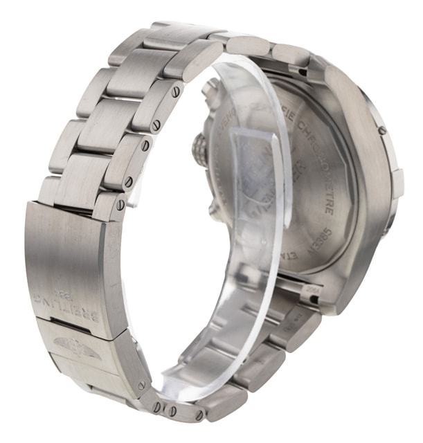 Breitling Avenger Chronograph 43 A13385 Image 3